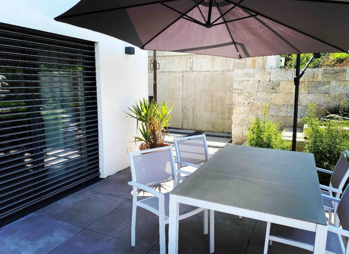 Appartement Burgblick ฮาร์บวร์ก ภายนอก รูปภาพ